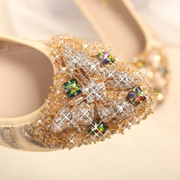 БАЛЕТКИ НА НИЗКОМ ДЕКОРАТИВНОМ КАБЛУКЕ