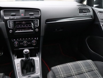 Volkswagen Golf VII GTD 5d 2.0 TDI-CR BlueMotion Technology 184KM 2015 VW Golf 2.0 TDI GTD, 181 KM, Navi, Xenon, zdjęcie 7