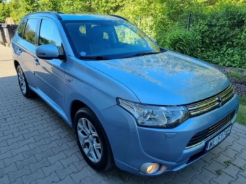 Mitsubishi Outlander III 2013 Mitsubishi Outlander Outlander III 2.0 PHEV Plug-In Hybrid Instyle 4WD 4x4, zdjęcie 12
