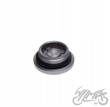ЗАГЛУШКА КРЫШКИ ДВИГАТЕЛЯ ЛЕВАЯ ДЛЯ SUZUKI GN125 LARGE