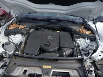 Mercedes GLC C254/X254 2024 Mercedes-Benz GLC 2024 Mercedes-Benz GLC 300 4MATIC SUV 2.0 Hybryda Plug-in, zdjęcie 9