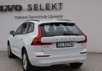 Volvo XC60 II Crossover Facelifting 2.0d B4 197KM 2022 Volvo XC 60 B4 Hybrid Benzyna 19714KM Momentym LIFT Android Salon POLSKA F, zdjęcie 3