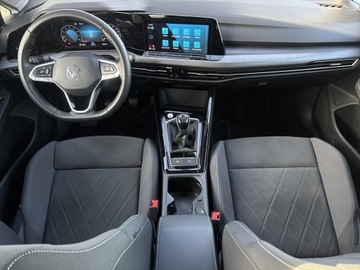 Volkswagen Golf VIII Hatchback 1.5 TSI EVO 150KM 2023 Volkswagen Golf 1.5TSI 150KM Style (Bezwypadkowa,, zdjęcie 13