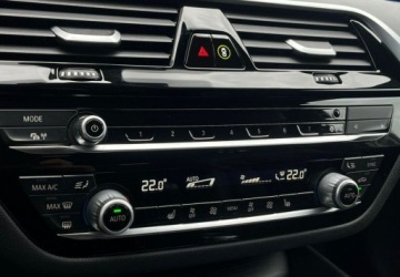 BMW Seria 5 G30-G31 Touring Facelifting 2.0 520d 190KM 2022 BMW Seria 5 Skora Automat Hak Virtual Grzane fotele Led Navi Kamera, zdjęcie 24