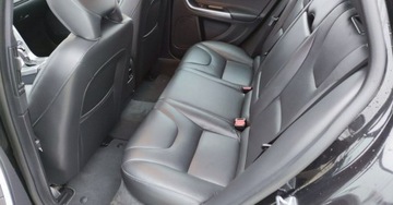 Volvo V60 I Kombi Facelifting 2.0 D4 DRIVE-E 190KM 2016 Volvo V60 2.0D 190 kM Klima Grzana Kanapa Skora Navi Bluetooth Xenon GWARA, zdjęcie 6