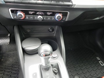 Audi Q2 SUV 1.5 35 TFSI 150KM 2020 Audi Q2 na gwarancji ! automat ,150KM, 23% VAT, zdjęcie 13