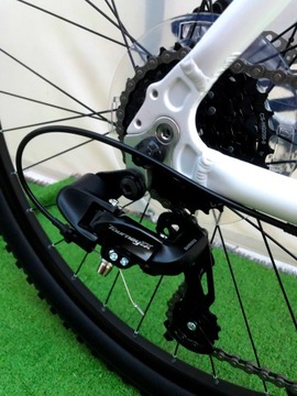 SERIOUS ROCKVILLE DISC SHIMANO TOURNEY FRAME 21