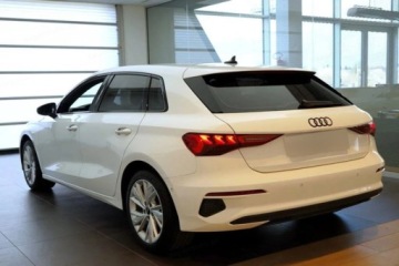 Audi A3 8Y Sportback 1.5 35 TFSI 150KM 2023 AUDI A3 35 TFSI Sportback Hatchback 1.5 150KM 2023, zdjęcie 1