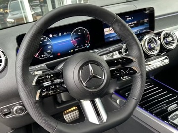 Mercedes GLB SUV 2.0 200d 150KM 2025 MERCEDES-BENZ GLB 200 d AMG Line Suv 2.0 (150KM) 2025, zdjęcie 7