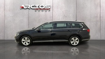 Volkswagen Passat B8 Variant Facelifting 2.0 TSI 190KM 2022 Volkswagen Passat 2.0 TSI Elegance DSG Kombi, zdjęcie 1