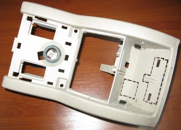 OSŁONA TYŁ PODŁOKIETNIKA SKODA SUPERB 1 01-08