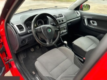 Skoda Fabia II Hatchback 1.2 i HTP 12V 70KM 2009 Skoda Fabia 1.2 12V Sport 70KM 2009r, zdjęcie 13