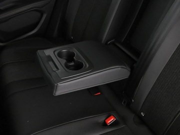 Peugeot 3008 II Crossover 1.2 PureTech 130KM 2018 Peugeot 3008 full LED półskóra navi el. fotele, zdjęcie 38