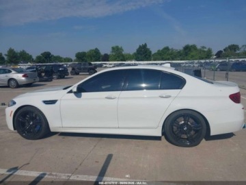 BMW Seria 5 G30-G31 2016 BMW M5 2016. 4.4 Benzyna 553KM, zdjęcie 1