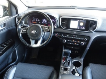 Kia Sportage IV SUV Facelifting 1.6 CRDI 136KM 2018 Kia Sportage Salon Polska/Automat/Panorama, zdjęcie 27