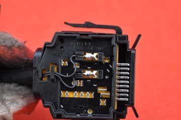 MINCE PŘEPÍNAČ STĚRAČE 17D714 MITSUBISHI COLT 6 VI Z30 3D HB 02-09