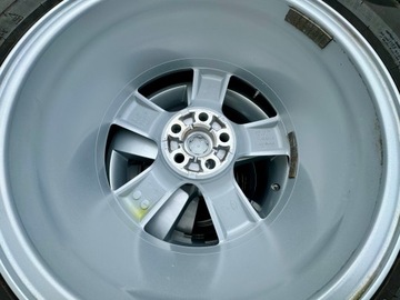 ALU RÁFKY LAND ROVER NEW DEFENDER L663 ORIGINÁLNÍ ZIMNÍ 20 JAKO NOVÉ