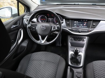 Opel Astra K Sports Tourer 1.6 CDTI 110KM 2018 Opel Astra 1.6 CDTI, Salon Polska, Serwis ASO, zdjęcie 6