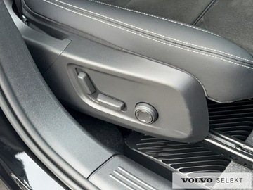 Volvo XC40 Crossover Facelifting 2.0 B4 197KM 2022 Volvo XC 40 Volvo XC40 PLUS Bright B4 (197 + 14KM), zdjęcie 35