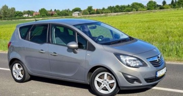 Opel Meriva II Mikrovan 1.7 CDTI ECOTEC 130KM 2011 Opel Meriva Opel Meriva 1.7 CDTI Innovation 1.7 Diesel 130KM, zdjęcie 1