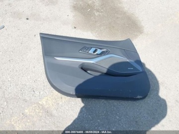 BMW Seria 3 G20-G21 2024 BMW Seria 3 2024r, 330E, Hybrid, 2.0L 2.0 Hybryda 288KM, zdjęcie 14