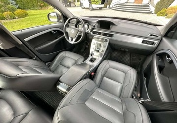 Volvo V70 III Kombi Facelifting 2.0 D4 DRIVE-E 181KM 2015 Volvo V70 2.0D4 Summum Full Opcja Xenon Szyber Nordic Serwis Zadbane 1-wla, zdjęcie 16
