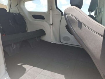 Chrysler Voyager V 2023 Chrysler Voyager LX 2023 3.6l 3.6 Benzyna 287KM, zdjęcie 11