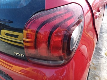 PEUGEOT 108 17R SVĚTLO PRAVÝ ZADNÍ PRAVÁ