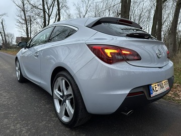 Opel Astra J Hatchback 5d 2.0 CDTI ECOTEC 165KM 2012 Opel Astra GTC 2.0 CDTI 165 km Navi BiXenon Led, zdjęcie 4