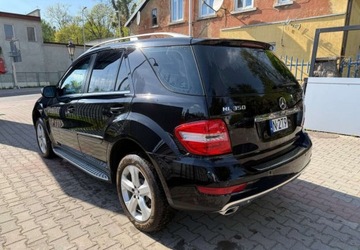Mercedes Klasa M W164 Off-roader Facelifting 3.0 V6 (350 CDI) 231KM 2010 Mercedes-Benz ML Mercedes-Benz ML 350 CDI 4Matic 7G-TRONIC DPF 3.0 Diesel, zdjęcie 19