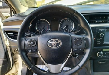 Toyota Corolla X Sedan Facelifting 1.6 Valvematic 132KM 2014 Toyota Corolla Bogata wersja Zarejestrowana 1.6 Benzyna 132KM, zdjęcie 15