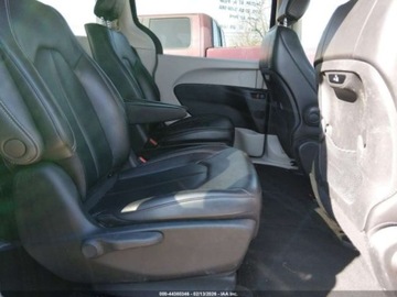 Chrysler Pacifica II 2023 Chrysler Pacifica Hybrid Touring L 2023 3.6 Hybryda 287KM, zdjęcie 12