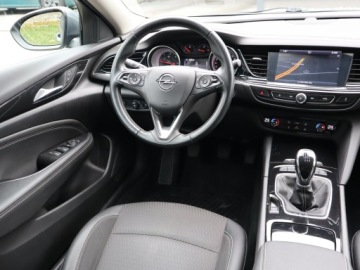 Opel Insignia I Hatchback Facelifting 1.6 CDTI Ecotec 136KM 2017 Opel Insignia 1.6 CDTI, Salon Polska, zdjęcie 6