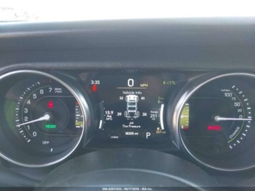 Jeep Wrangler IV 2023 Jeep Wrangler 4XE Sahara 2023 2.0l 2.0 Hybryda 270KM, zdjęcie 10