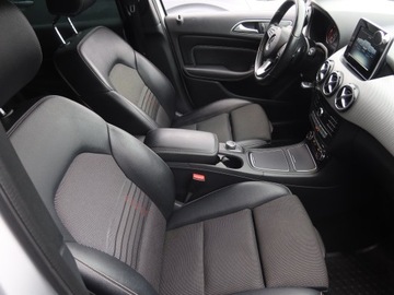 Mercedes Klasa B W246 Sports Tourer Facelifting 1.5 180 d 109KM 2016 Mercedes B B 180 CDI, Salon Polska, Automat, zdjęcie 8
