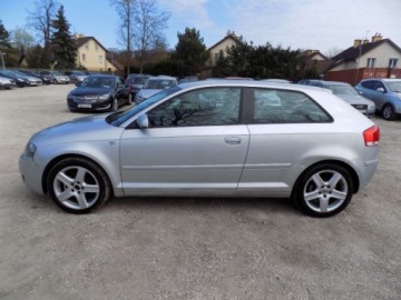 Audi A3 8P Hatchback 3d 2.0 FSI 150KM 2004 Audi A3 3-drzwiowe BIALOLEKA 2.0 Benzyna (150 KM) AUTOMAT, 2004r. KOMIS, zdjęcie 10