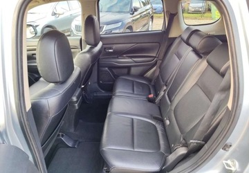 Mitsubishi Outlander III SUV Facelifting 2017 2.0 150KM 2017 Mitsubishi Outlander Mitsubishi Outlander 2.0 2WD CVT Diamant Edition 2.0, zdjęcie 17