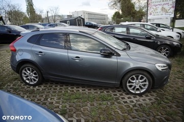 Volvo V40 II Hatchback Facelifting 1.5 T3 152KM 2019 Volvo V40 Cross Country II 1.5 T3 aut, jasne wnętrze, bezwypadkowy, zdjęcie 5