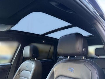 Volkswagen Tiguan II SUV R 2.0 TSI 320KM 2022 Volkswagen Tiguan R 4Motion DCC ACC Kamery 360 HarmanKardon Panorama Faktu, zdjęcie 27