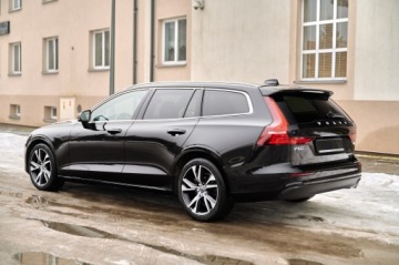 Volvo V60 II  Kombi 2.0 D3 150KM 2020 PIĘKNE V60 MOMENTUM PRO __ KUBEŁKOWE FOTELE, zdjęcie 9