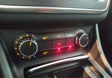 Mercedes CLA C117 Coupe Facelifting 1.5 180 d 109KM 2017 Mercedes-Benz CLA 1.5 Diesel 109KM, zdjęcie 16