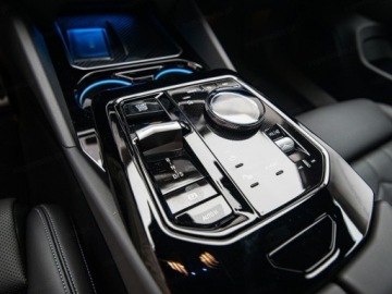 BMW Seria 5 G90-91 2025 BMW Seria 5 540d xDrive Sport Sedan 3.0 (303KM) 2025, zdjęcie 13