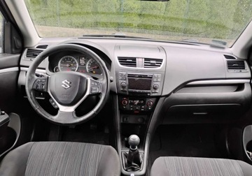 Suzuki Swift V Hatchback 5d 1.2 VVT 94KM 2011 Suzuki Swift I rej 2015r, 1.2 Benzyna. Uszkodzony tyl i lekko prawy przod., zdjęcie 5