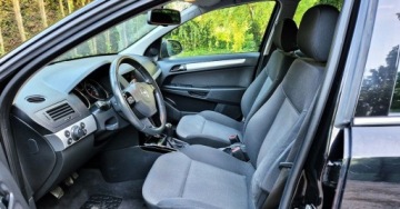 Opel Astra J Sports Tourer 1.6 Twinport ECOTEC 115KM 2010 Opel Astra BENZYNA nawigacja KLIMA super okazja POLECAMY 1.6, zdjęcie 31