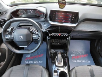 Peugeot 2008 II SUV 1.2 PureTech 130KM 2021 Peugeot 2008 Automat Navi kamera Klimatronik Komputer Tempomat 1.2 Benzyna, zdjęcie 17
