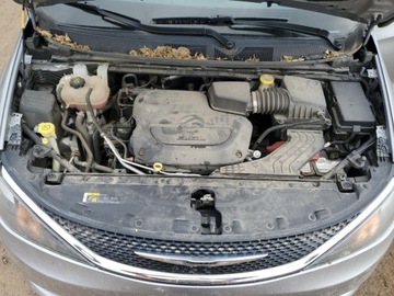 Chrysler Voyager V 2021 Chrysler Voyager 2021 CHRYSLER VOYAGER LXI 3.6 Benzyna 293KM, zdjęcie 6