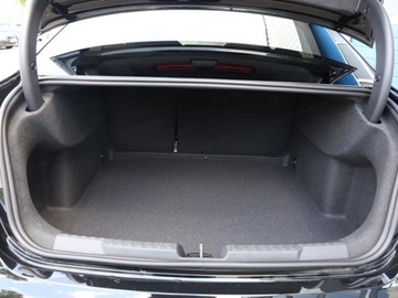 Audi A3 8Y Limousine Facelifting 1.5 35 TFSI 150KM 2025 AUDI A3 TFSI S Line Sedan 1.5 (150KM) 2025, zdjęcie 20