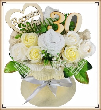 BUKIET Z RĘCZNIKÓW PREZENT ROCZNICA ŚLUBU JUBILEUSZ PACHNĄCE RÓZE MYDLANE