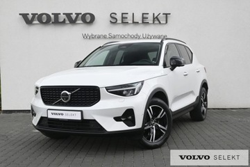 Volvo XC40 Crossover Facelifting 2.0 B3 163KM 2023 Volvo XC 40 Serwis ASO, Plus Dark B3 163+14KM Aut.