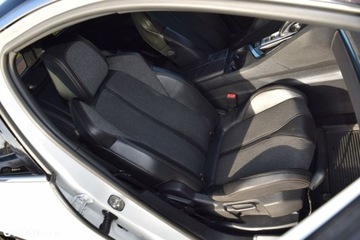 Peugeot 3008 II Crossover 1.6 THP 165KM 2018 Peugeot 3008 1.6 THP 165KM GT-Line Full LED Sport Czujniki Kamera Tempomat, zdjęcie 22